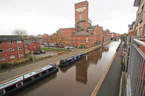 Canal side apartment in Chester
